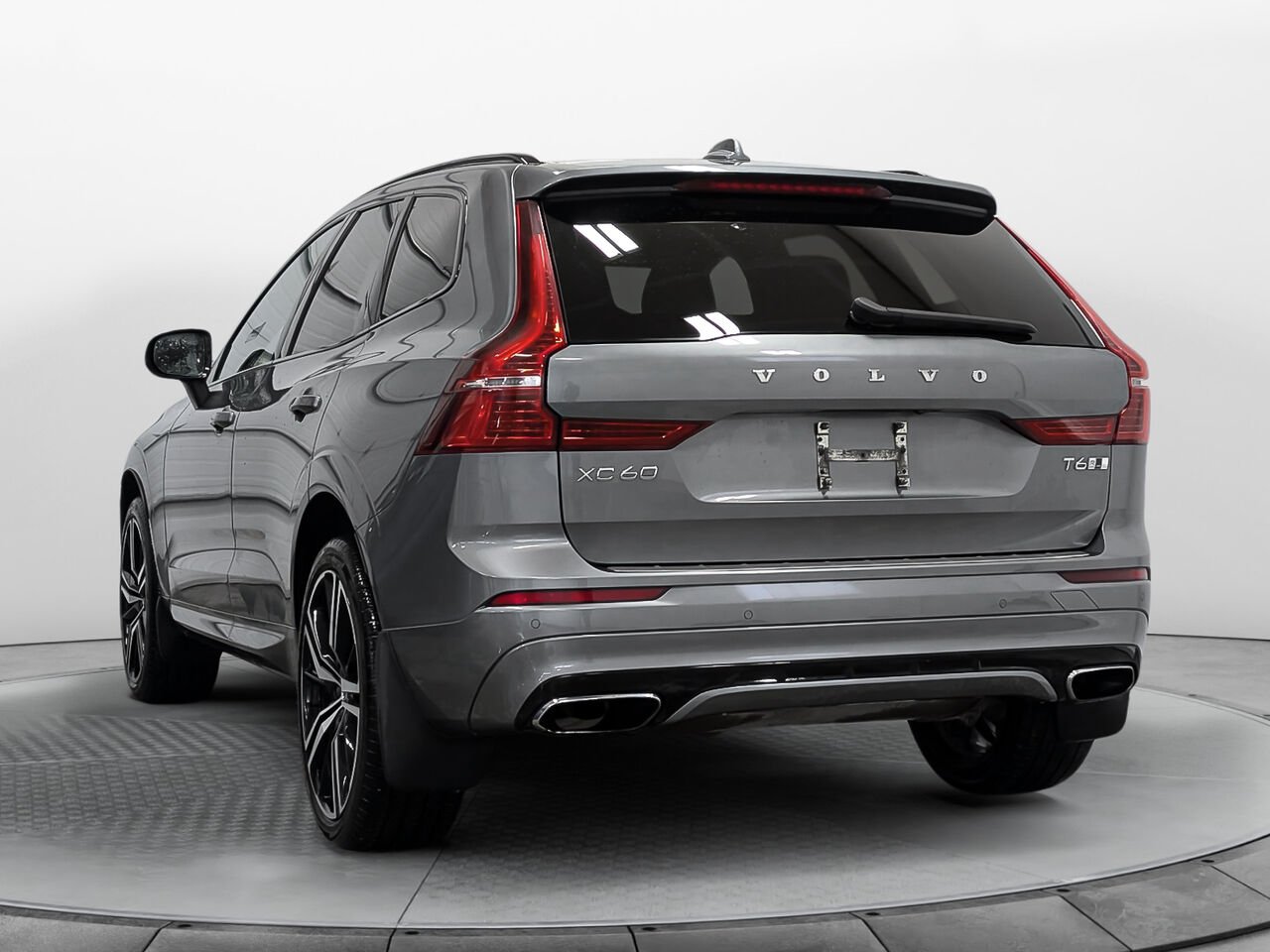Volvo XC60 T6 AWD R-Design Toit pano Volant+sièges chauffants 2020 Autre Sherbrooke - photo #2