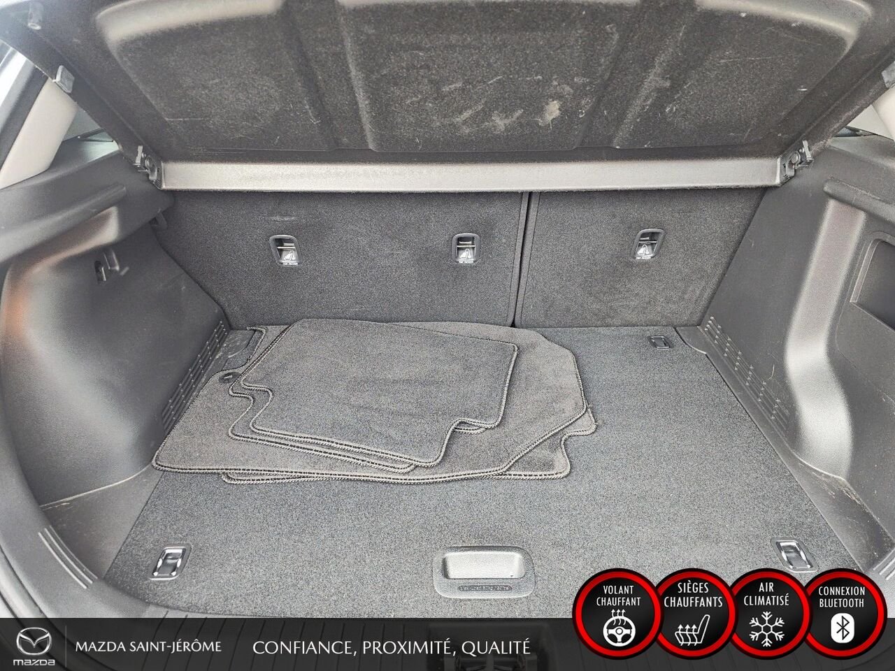 2021 Hyundai Kona Black Ste-Agathe des Monts - photo #21