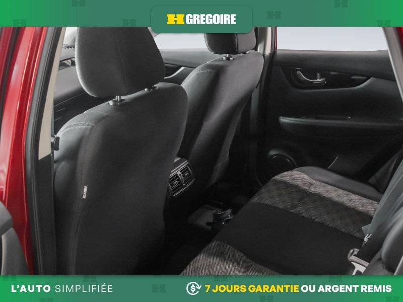 Nissan Qashqai 2021 Rouge Laval - photo #22