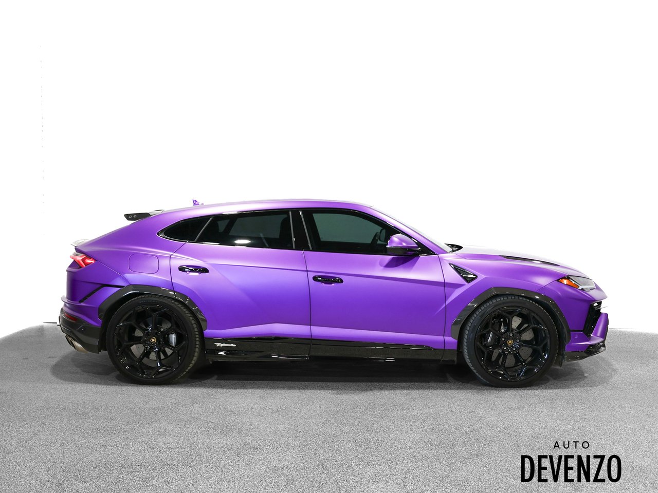 Lamborghini Urus 2024 Mauve Saint-Eustache - photo #2