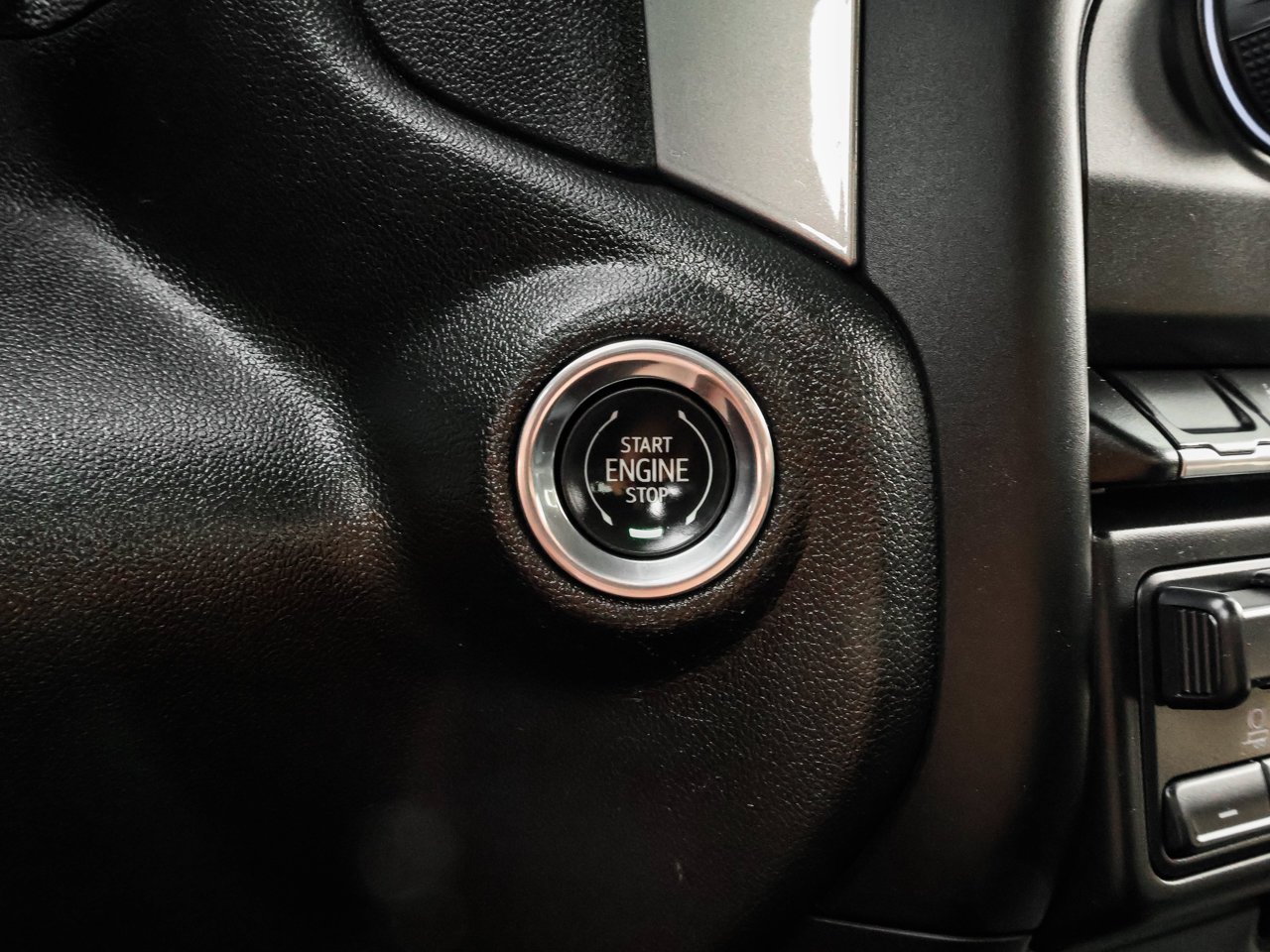 2023 Chevrolet Silverado 1500 4WD Crew Cab 147 Custom Black Sherwood Park - photo #24