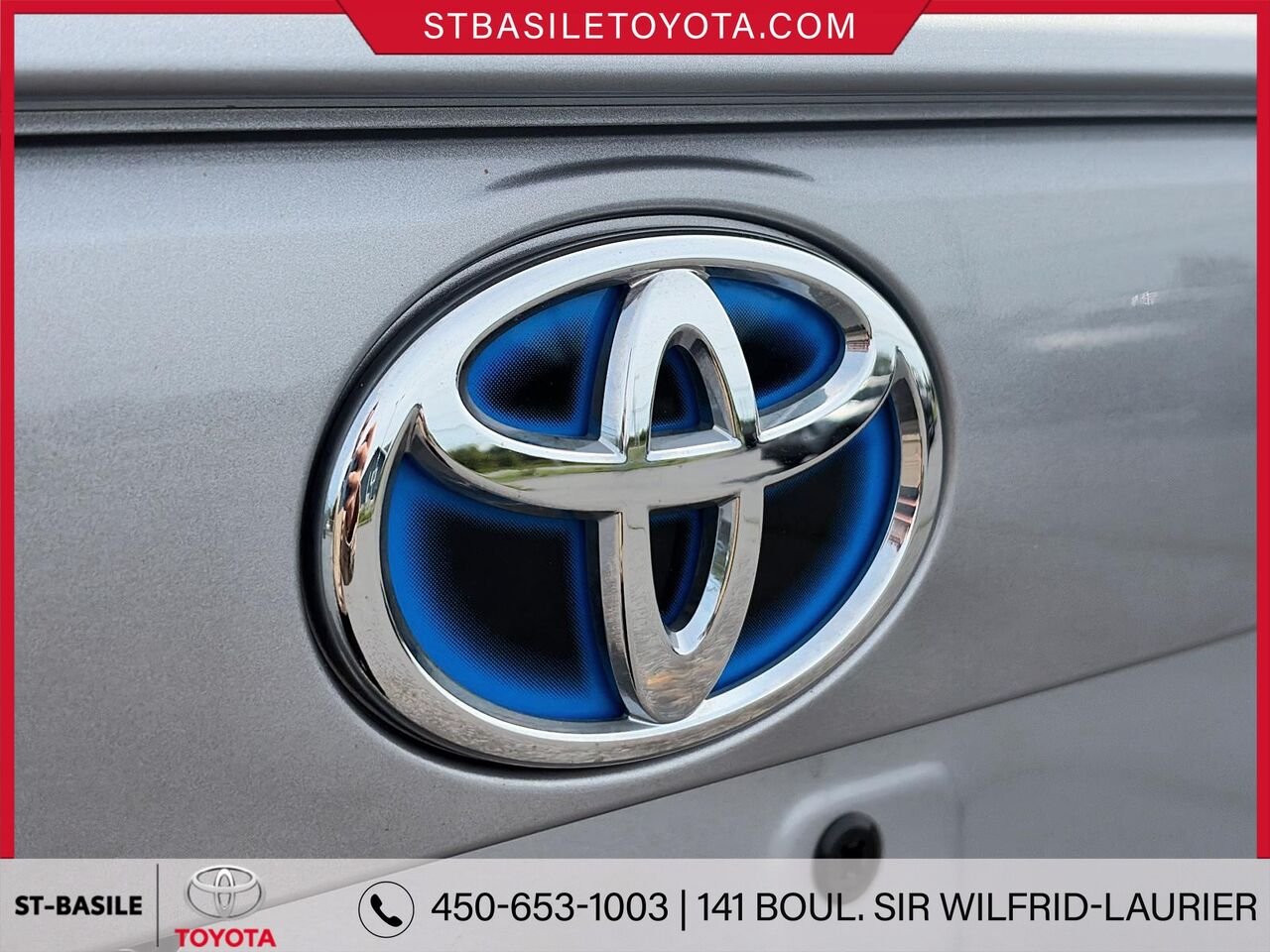 TOYOTA RAV4 PRIME 2024 Ciel argent métallisé Saint-Basile-le-Grand - photo #4