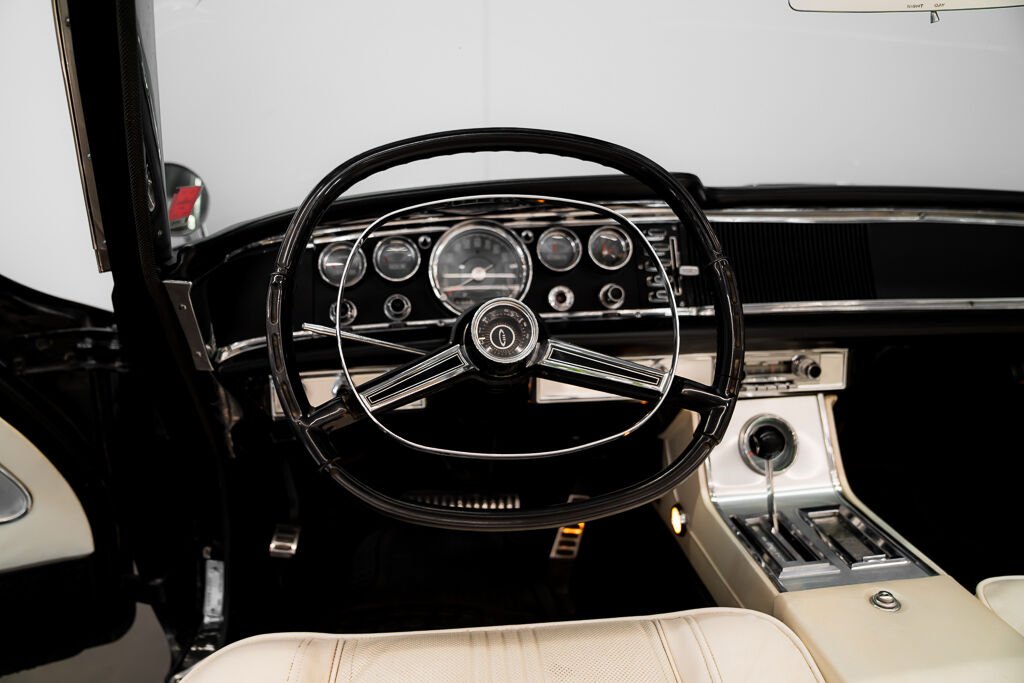 Chrysler 300 1964 Noir Montréal - photo #22