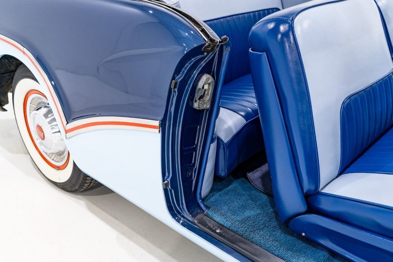 Buick Special 364/300HP NailHead 1 of only 2,056 | PRICE IN USD 1957 Bleu Montréal - photo #66