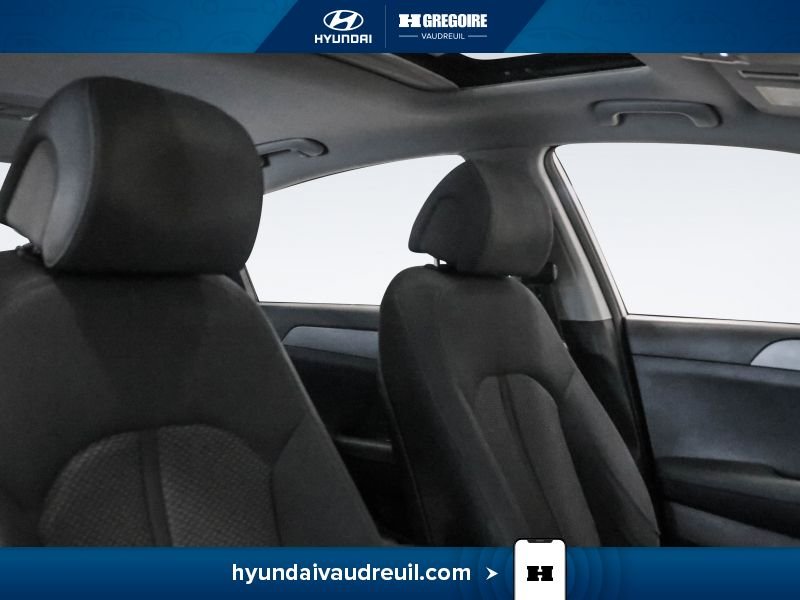 Hyundai Sonata YR811 | "Berline 4 portes 2016 Blanc Laval - photo #32