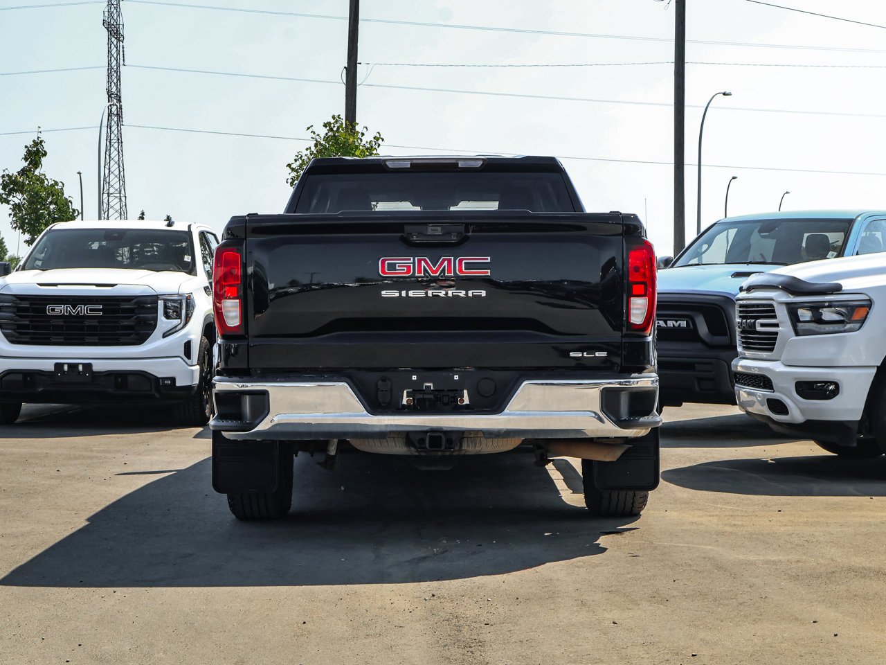 2023 GMC Sierra 1500 4WD Crew Cab 147 SLE Black Sherwood Park - photo #6