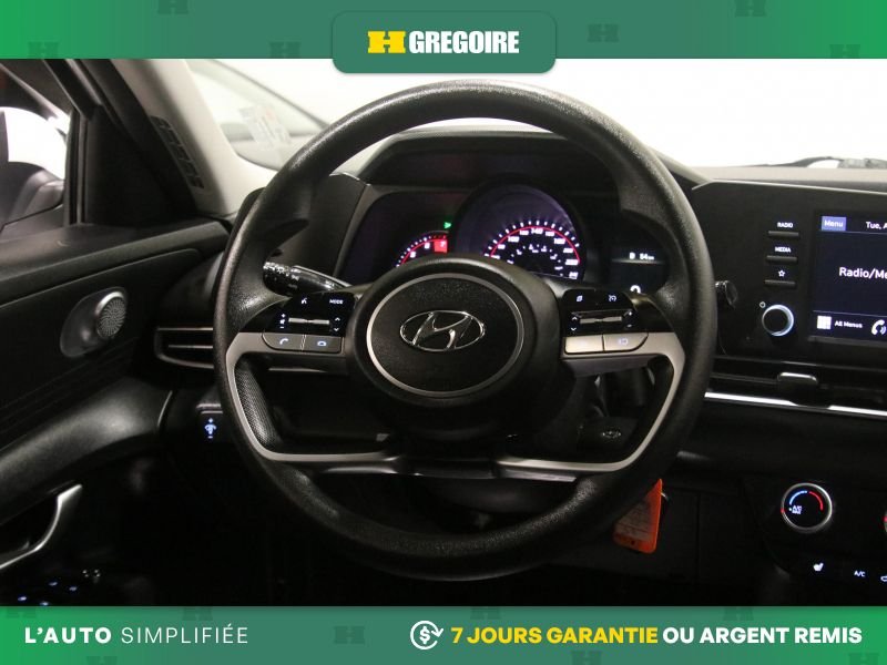 2022 Hyundai Elantra White Blainville - photo #18