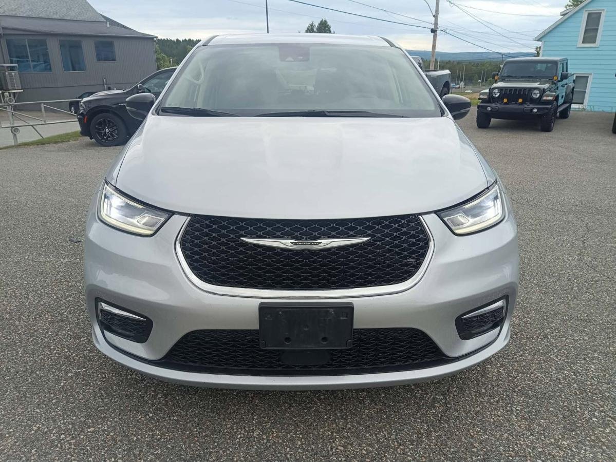 Chrysler Pacifica 2024 Gris Lac Mégantic - photo #2
