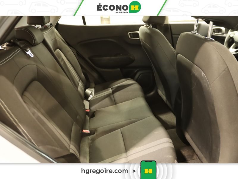 2021 Hyundai Venue Silver Saint-Eustache - photo #25