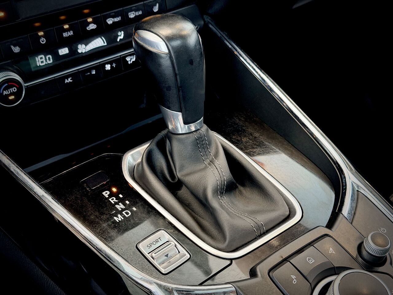 2022 Mazda CX-9 Grey Notre-Dame-des-Prairies - photo #32