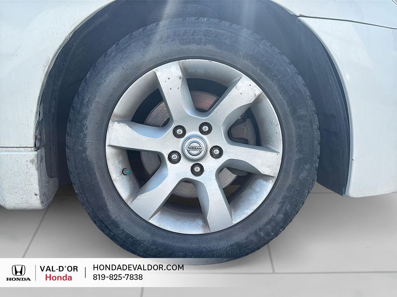 2009 Nissan Altima 2dr Cpe I4 CVT 2.5 S White Val-d'Or - photo #5