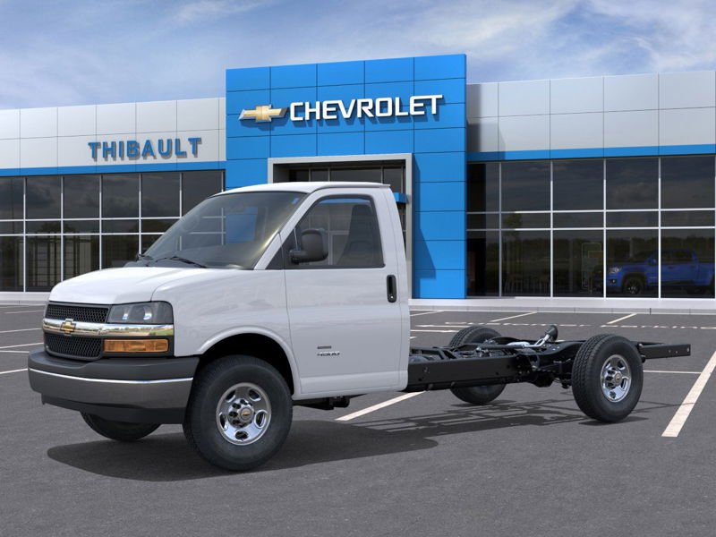CHEVROLET Fourgonnette commerciale tronquée Express 3500 fourgonnette 159 po 2026 BLANC SOMMET Sherbrooke - photo #1