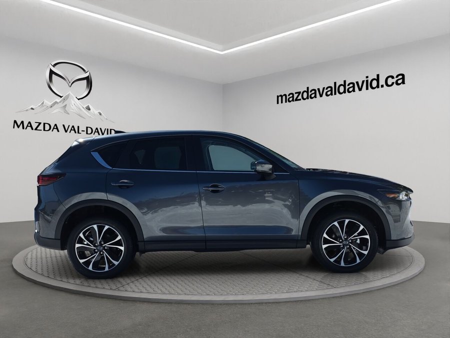 2025 Mazda CX-5 Gs, awd, Toit ouvrant, volant et rétroviseurs chauffants, hayon électrique Polymetal Metallic