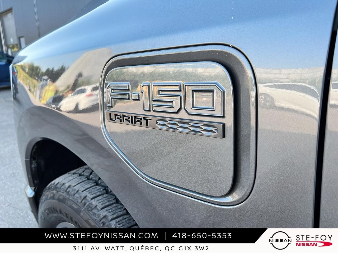 Ford F-150 Lightning LARIAT STANDARD RANGE 2023 Gris Ste-Foy - photo #5