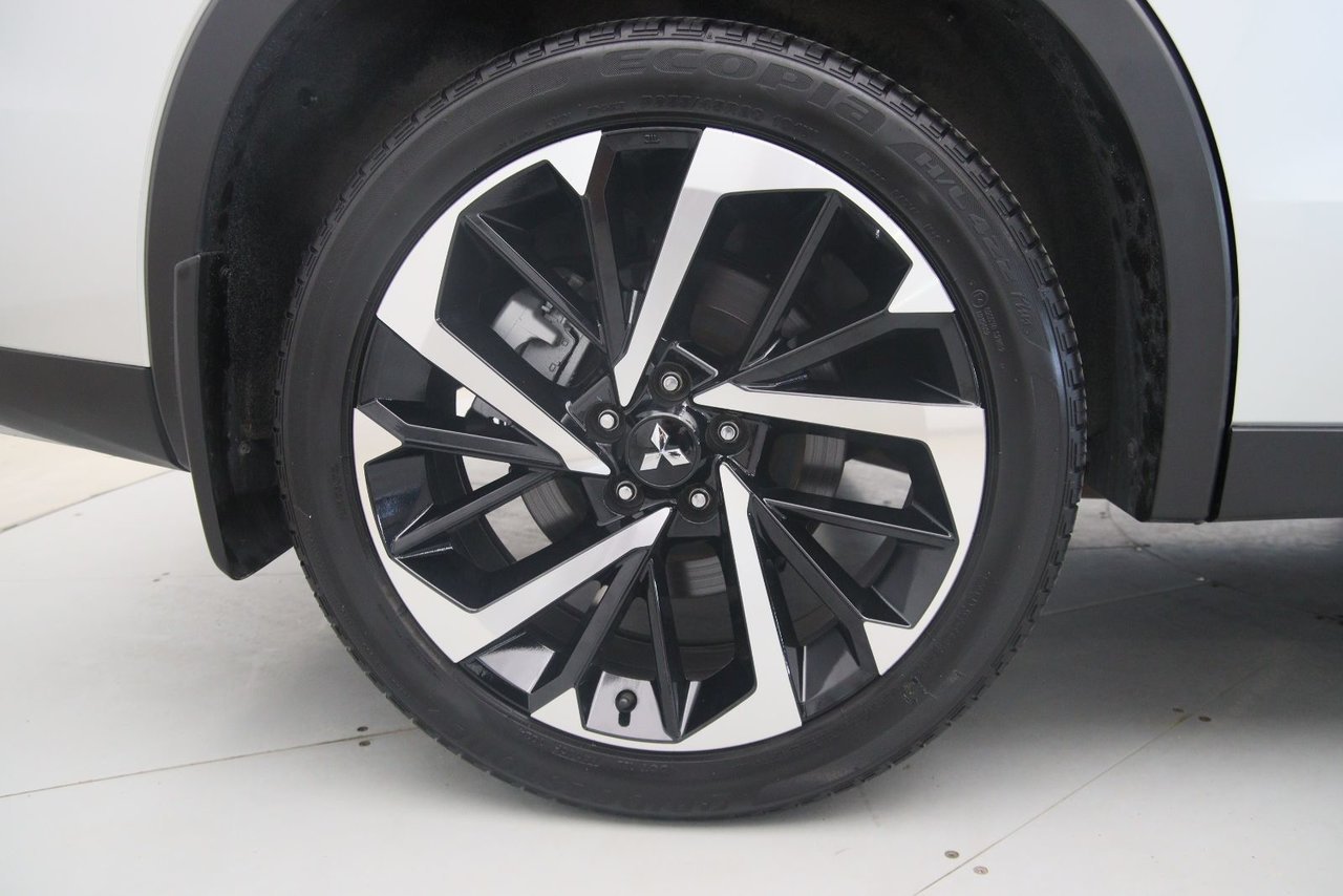 Mitsubishi Outlander PHEV NIV JA4T5VA95RZ626512 2024 Argent Baie-Comeau - photo #18