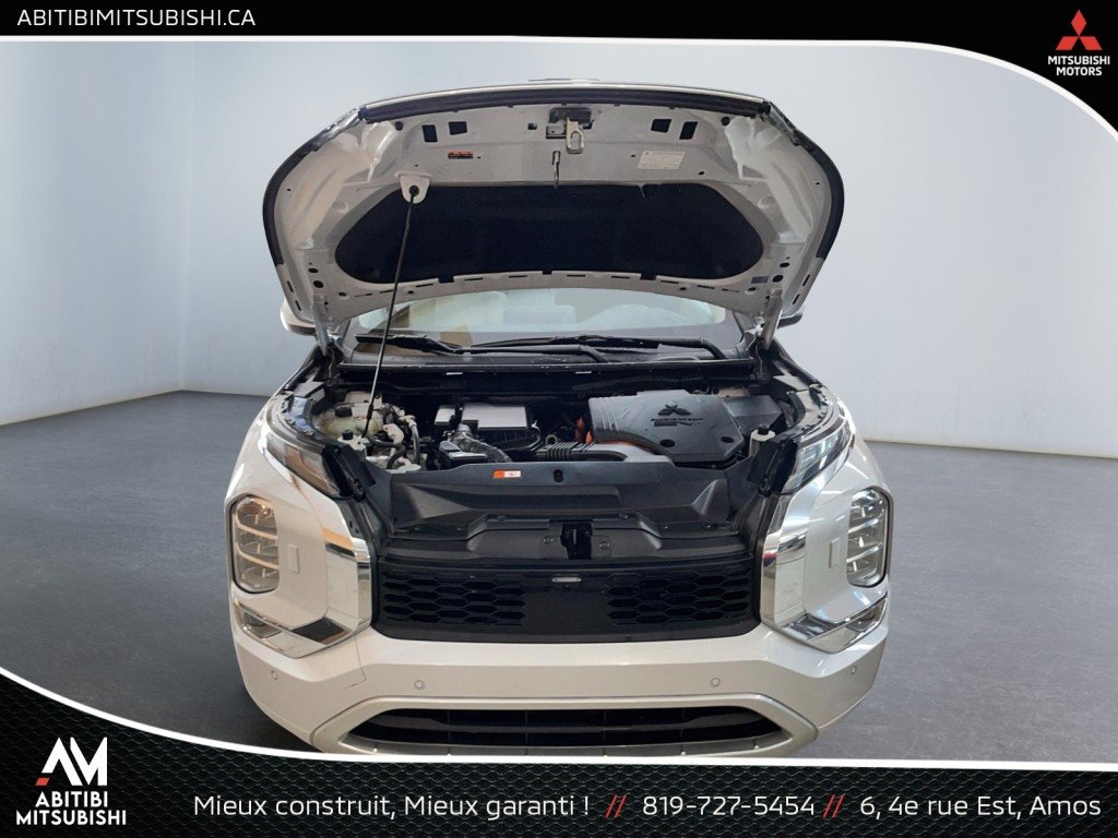 Mitsubishi Outlander PHEV 2023 Blanc Amos - photo #23