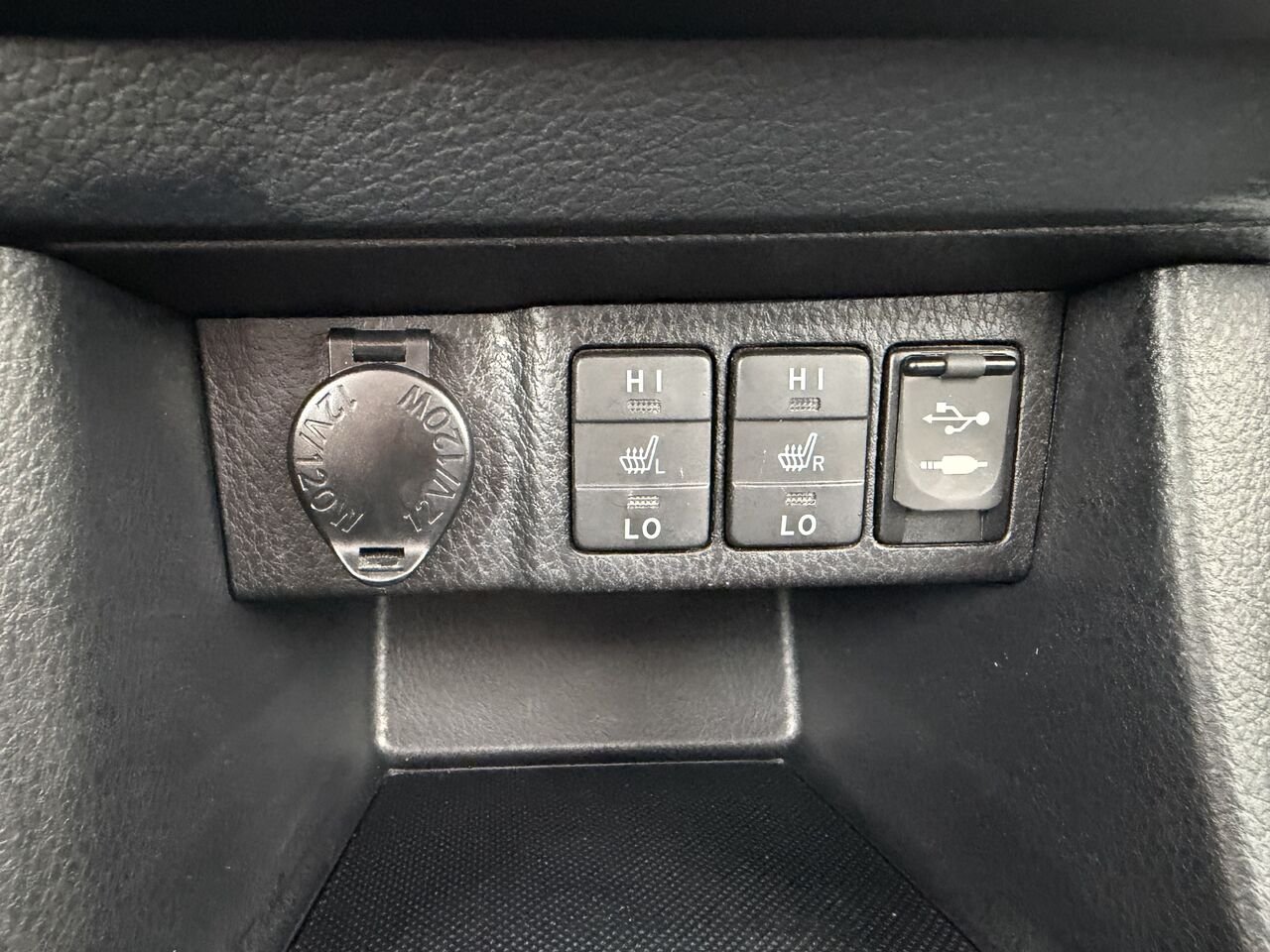 2016 Toyota Corolla Blue Thetford Mines - photo #22