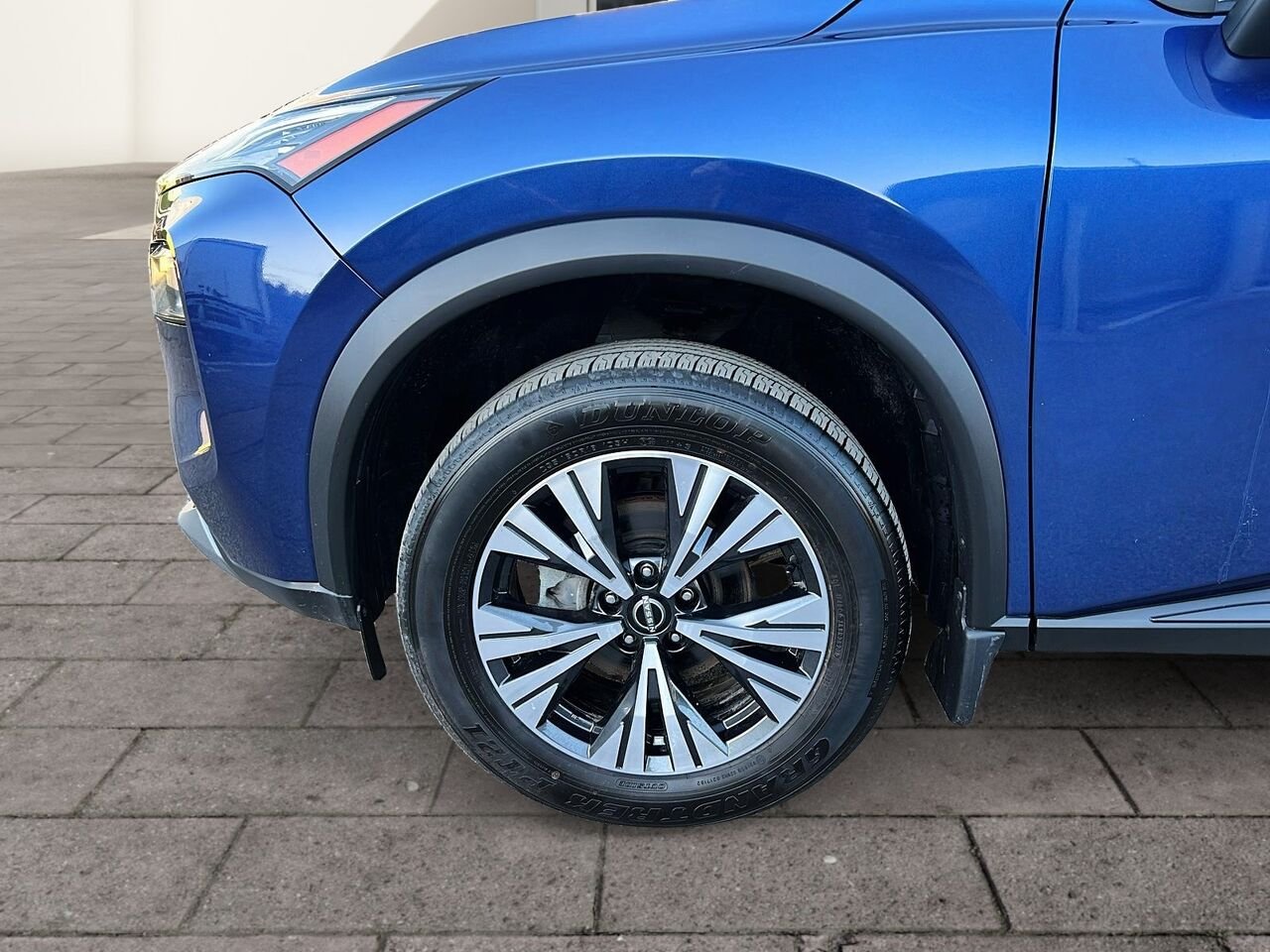 2023 Nissan Rogue SV TI Blue Québec - photo #6