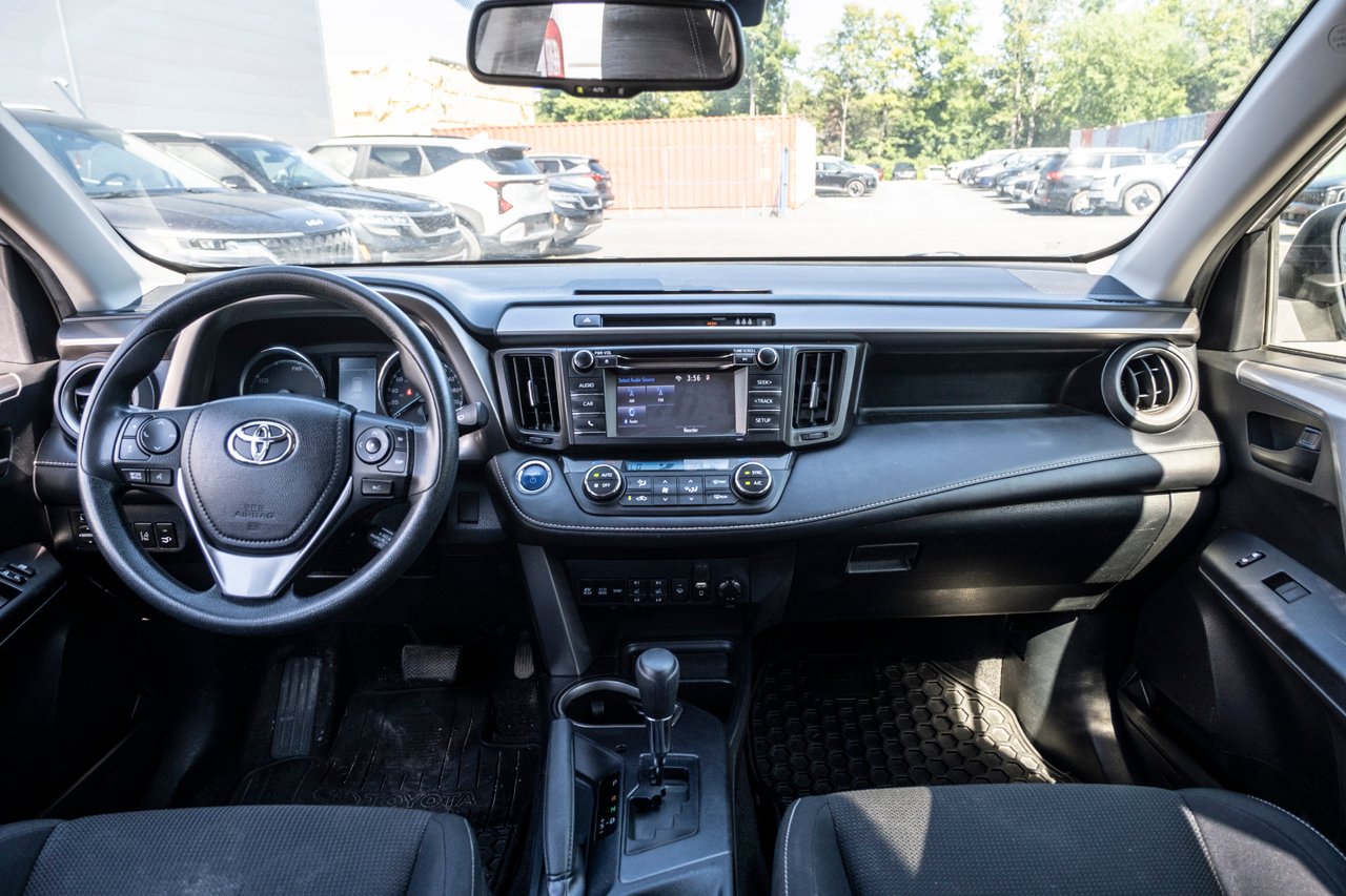 Toyota RAV4 2018 Gris Gatineau - photo #23