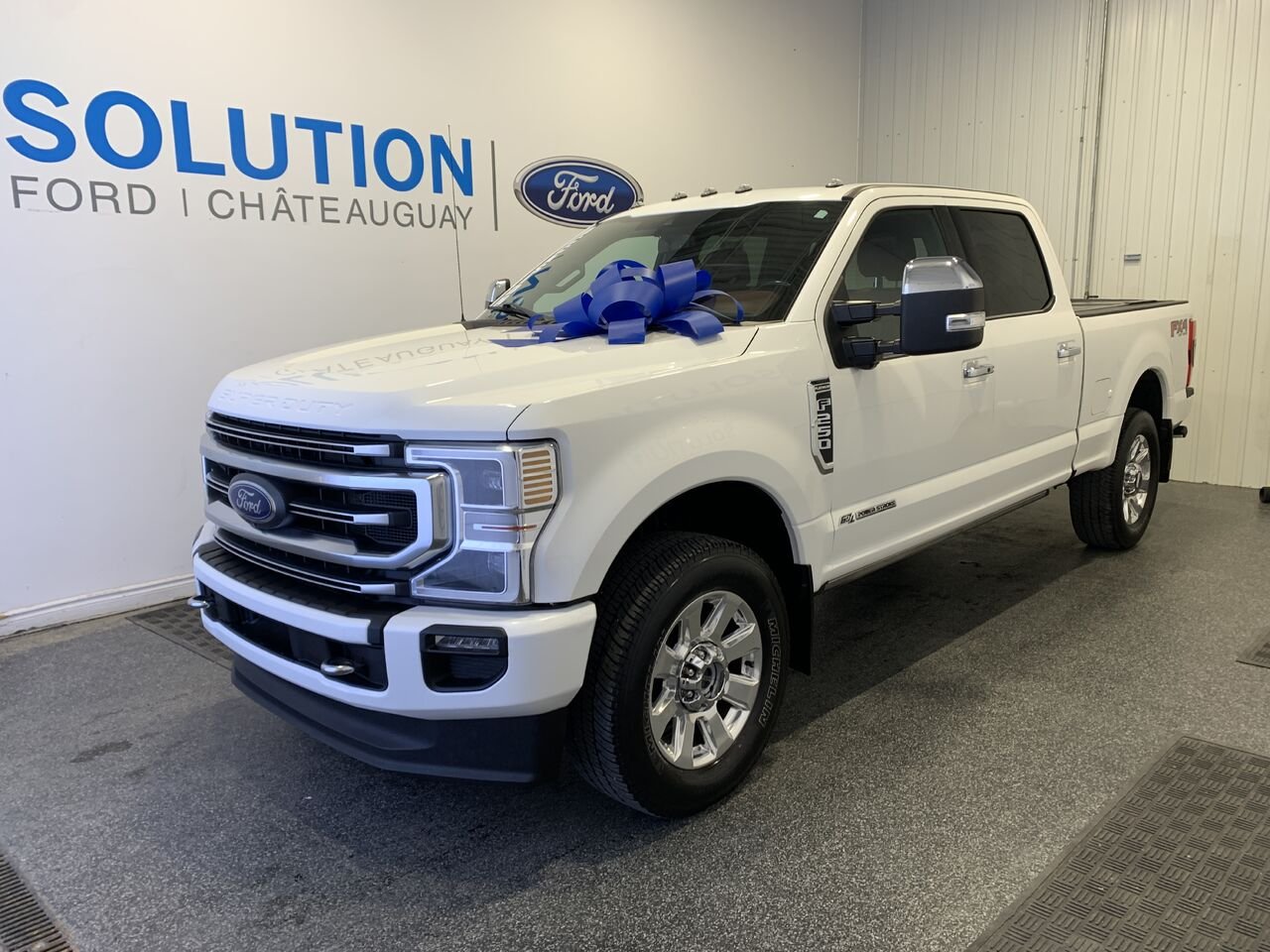 2021 Ford Super Duty F-250 PLATINUM SRW White Châteauguay - photo #0