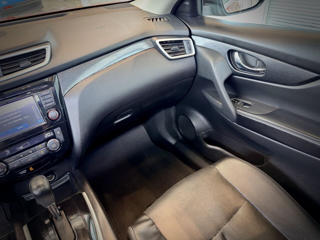 2016 Nissan Rogue Grey Notre-Dame-des-Prairies - photo #22