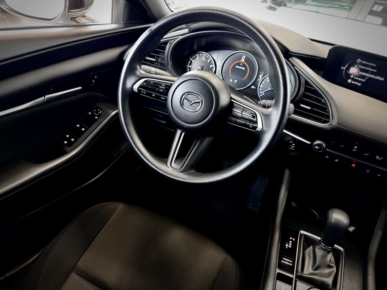 2024 MAZDA MAZDA3 SPORT GX White Notre-Dame-des-Prairies - photo #17