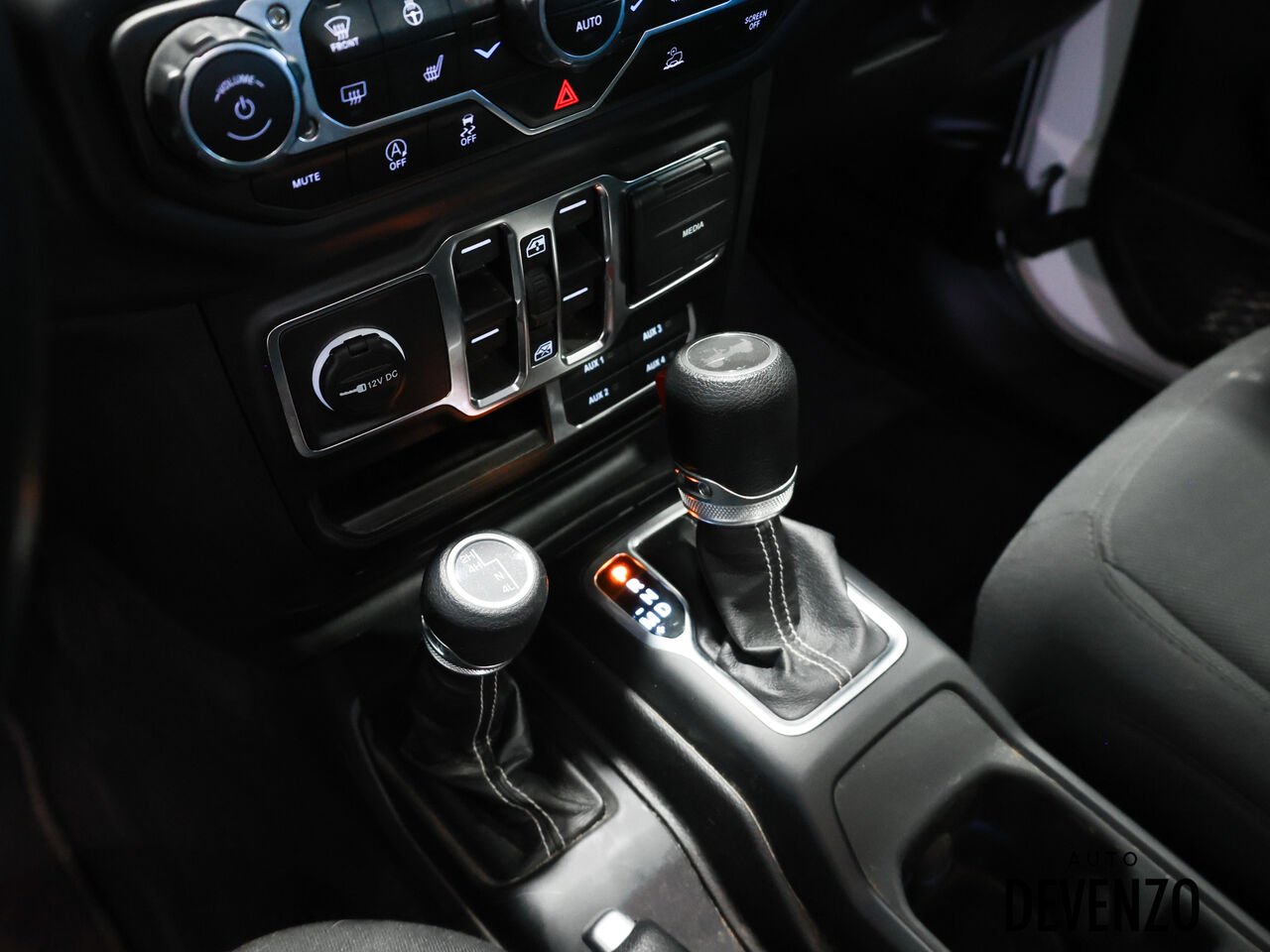 Jeep Wrangler 2023 Blanc Saint-Eustache - photo #14