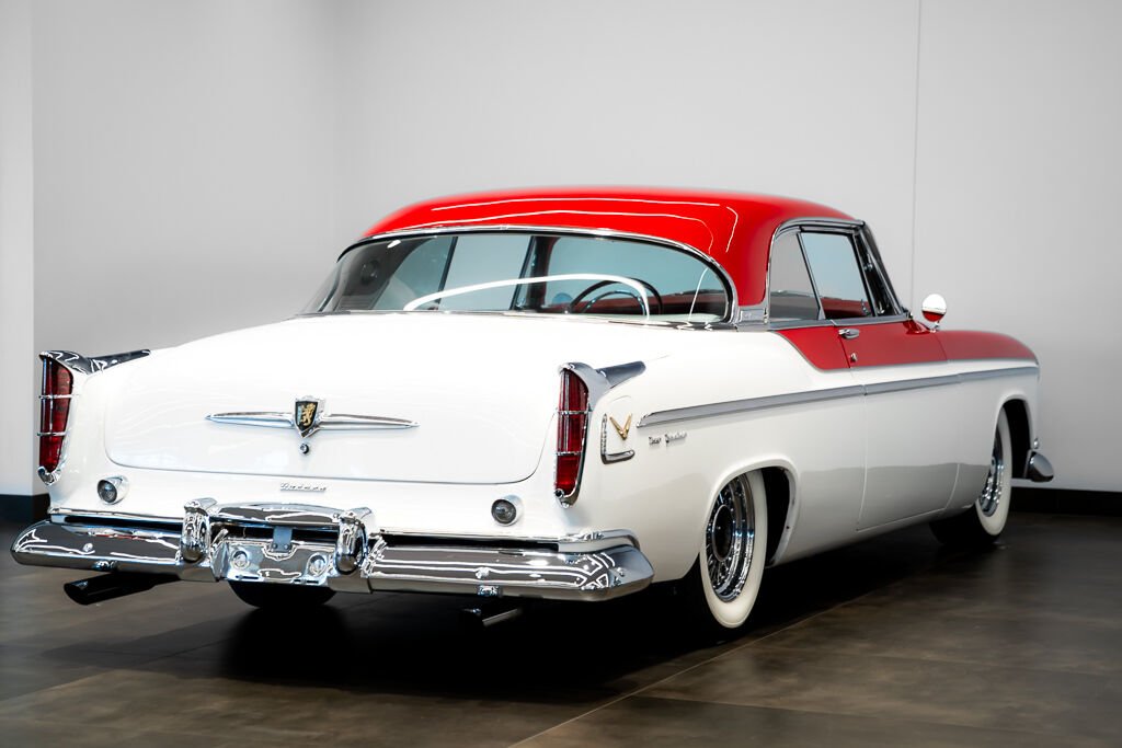 Chrysler New Yorker PRIX IN USD St.Regis | CAR IN MILES 1955 Rouge Montréal - photo #7