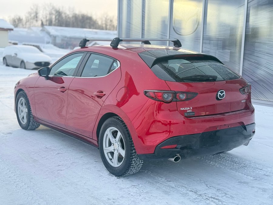 2020 Mazda Mazda3 Sport 2020 Red