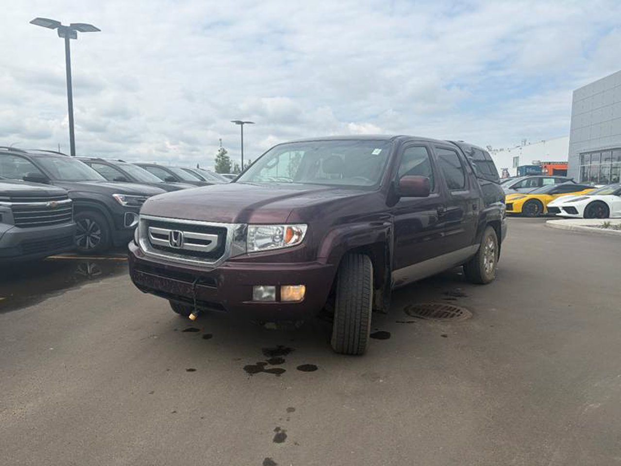 2011 Honda Ridgeline 4WD Crew Cab EX-L w/Navi Dark Cherry Pearl Sherwood Park - photo #2