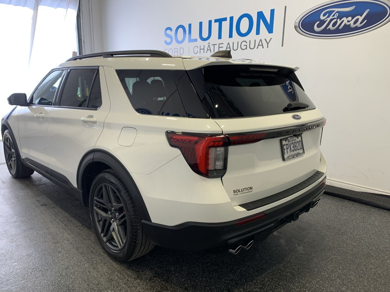 2025 Ford Explorer ST EXPLORER ST 4WD White Châteauguay - photo #7