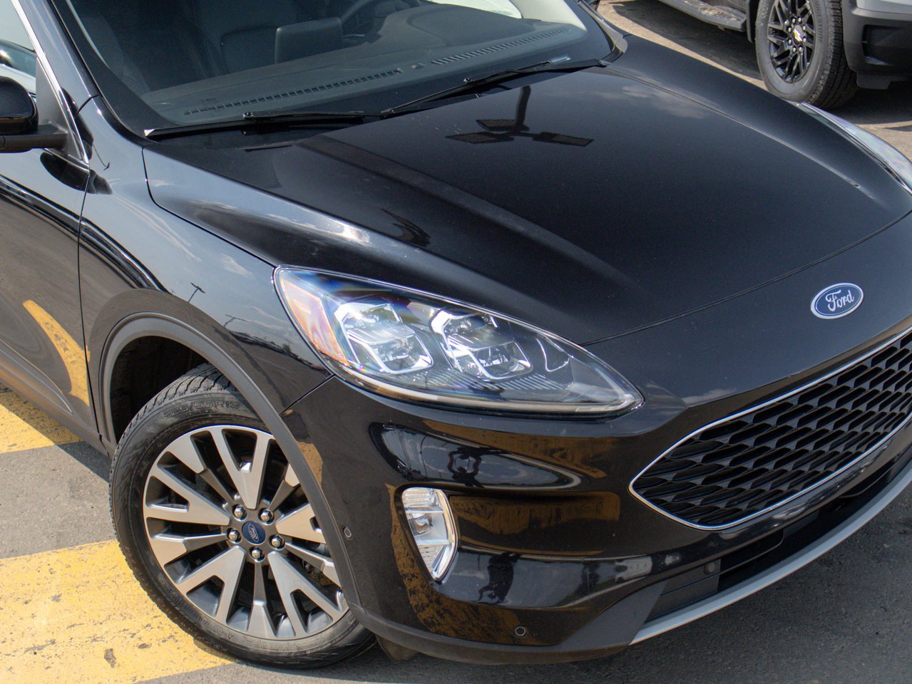 2020 Ford Escape Titanium Hybrid AWD Black Sherwood Park - photo #15