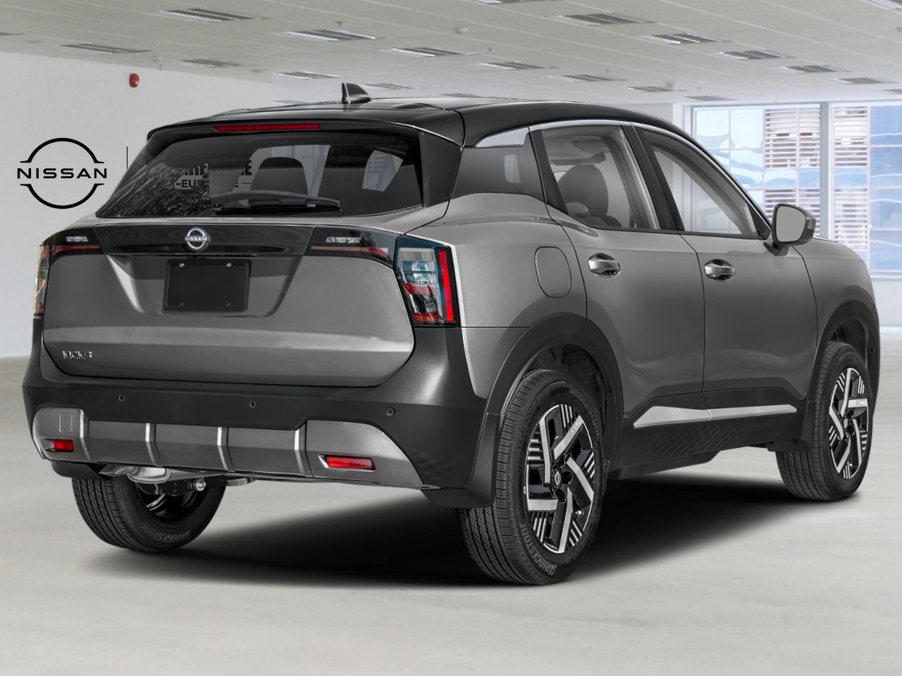 Nissan Kicks 2026 Blanc d'Aspen triple couche/Noir intense Saint-Eustache - photo #1