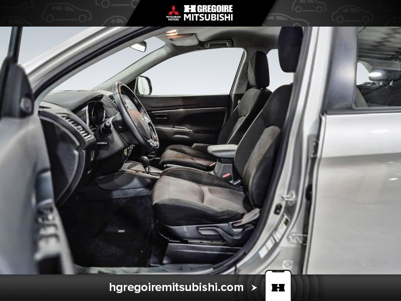 Mitsubishi RVR MR4403 | ES * Caméra * Aucun Accident * Bluetooth 2019 Gris Laval - photo #13