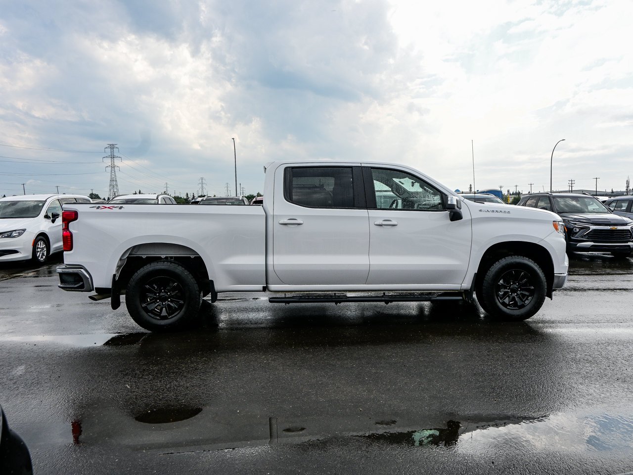 2026 Chevrolet Silverado 1500 4WD Crew Cab 147 LT White Sherwood Park - photo #14