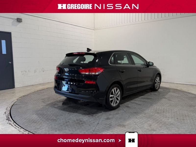 Hyundai Elantra 2018 Noir Laval - photo #8