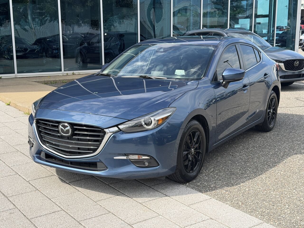 Mazda Mazda3 2017 Bleu Ste-Marie - photo #0