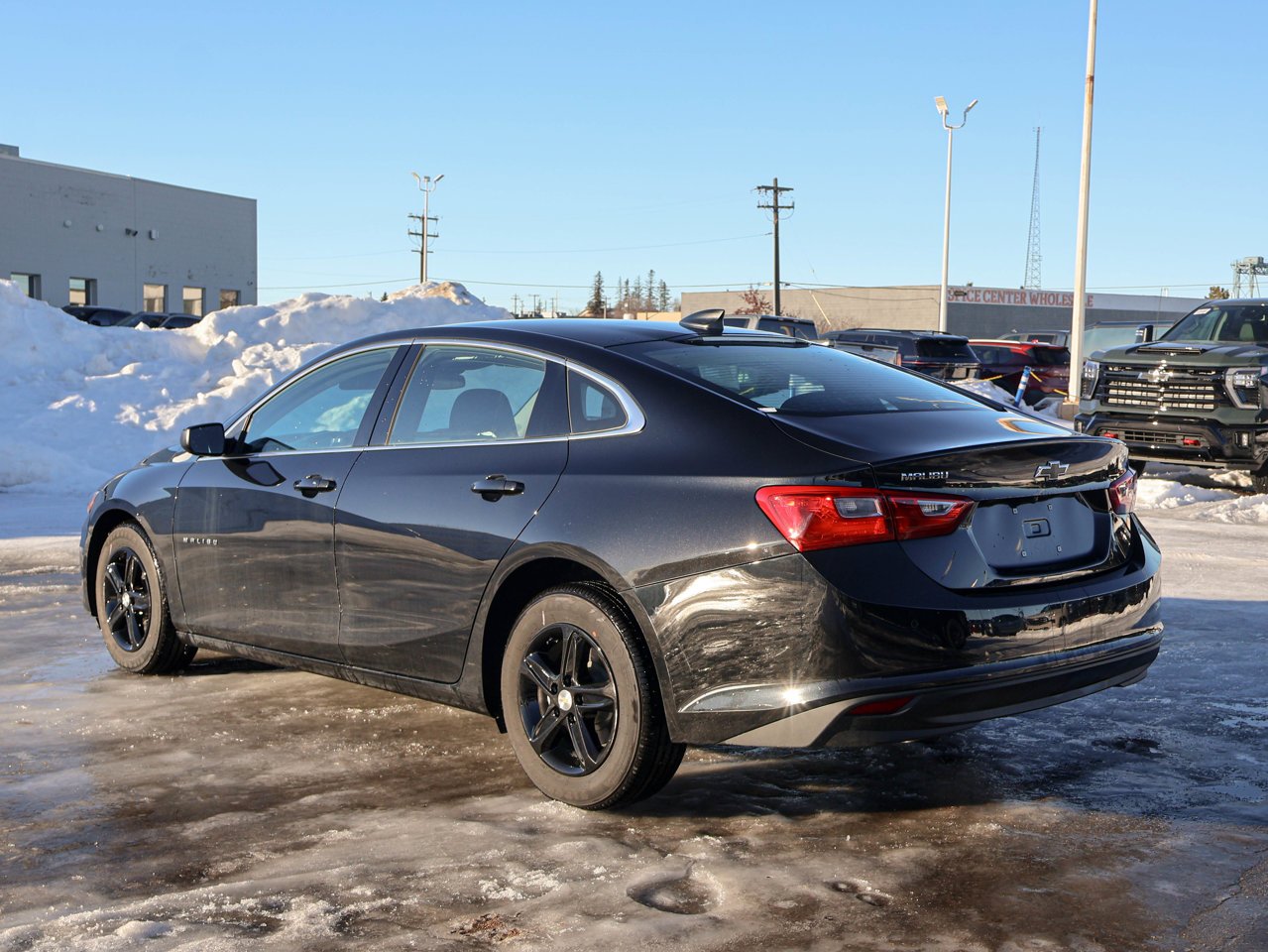 2024 Chevrolet Malibu 4dr Sdn LS Black Sherwood Park - photo #11
