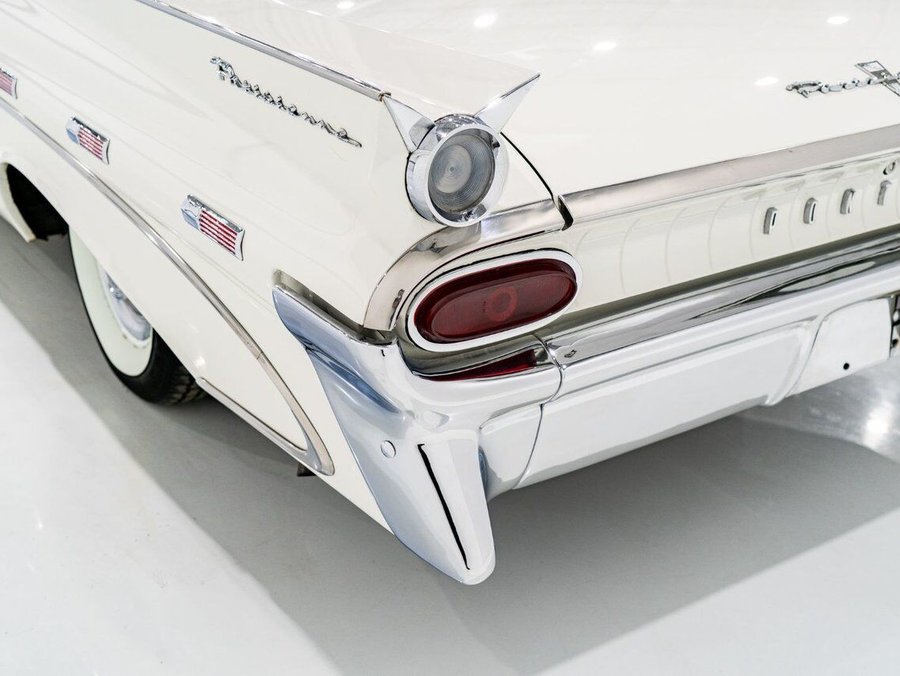 1959 Pontiac PARISIENNE 1959 White