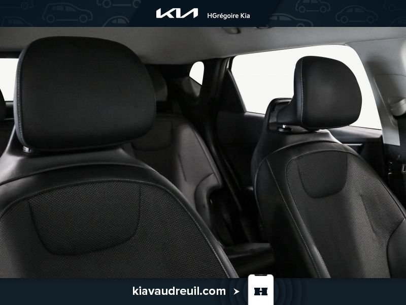 2023 Kia EV6 White Laval - photo #25