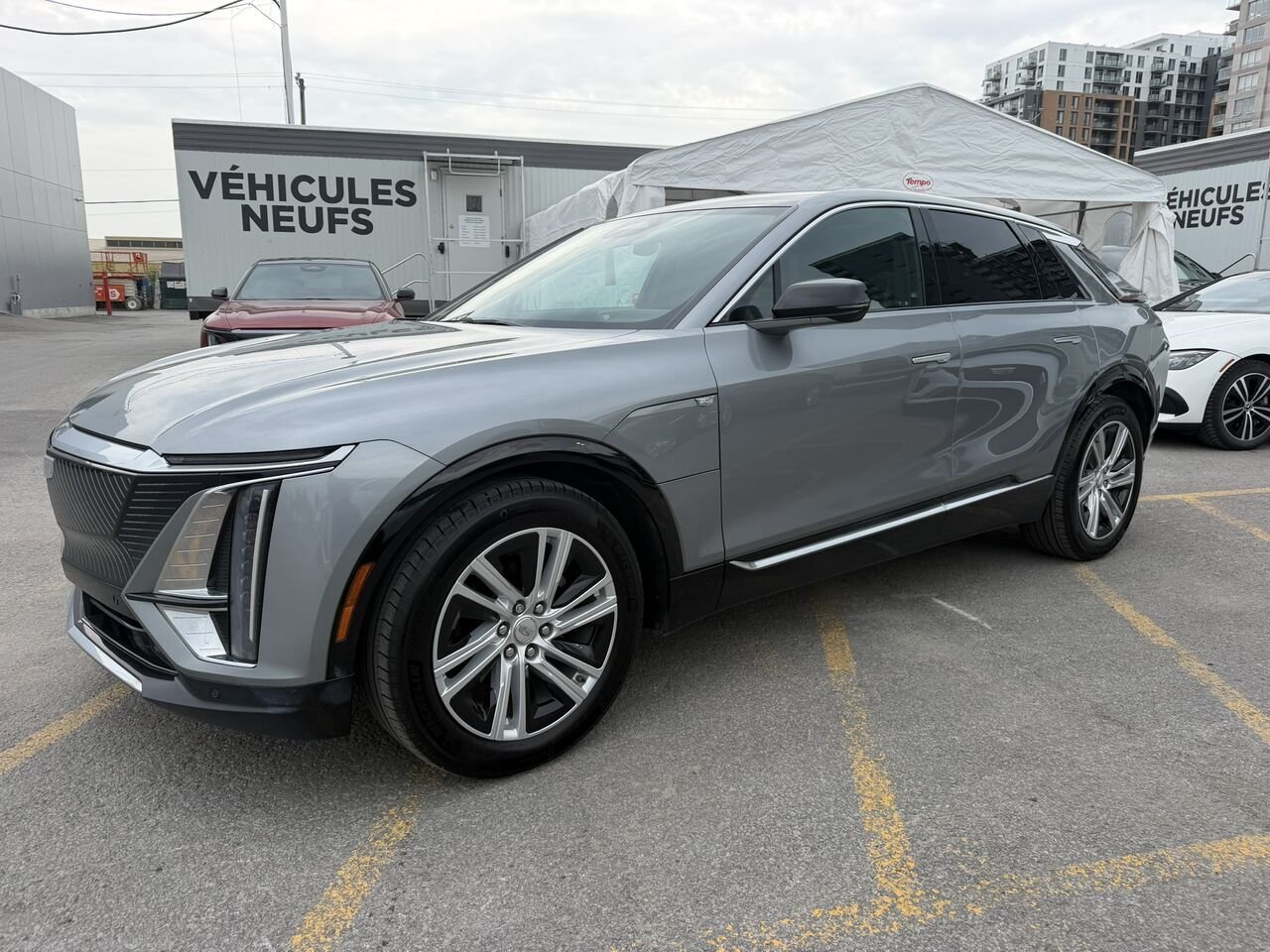 2024 Cadillac LYRIQ Tech FINANCEMENT À PARTIR DE 0.99% Grey Laval - photo #0