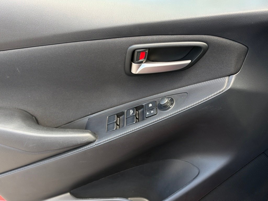 Toyota Yaris 2020 Rouge Gatineau - photo #10