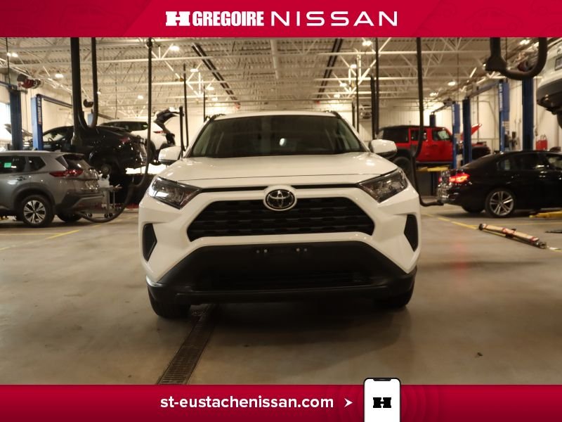 2020 Toyota Rav 4 White Saint-Eustache - photo #1