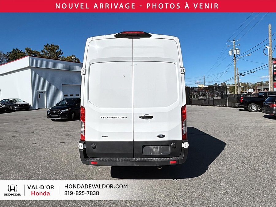 2025 Ford Transit fourgon utilitaire 2025 White