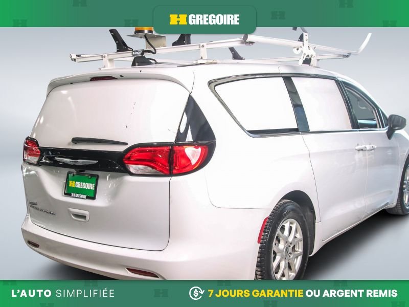 2023 Chrysler Grand Caravan White Laval - photo #5