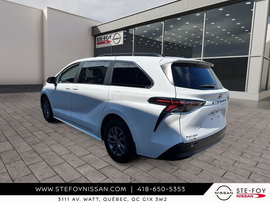Toyota Sienna LE 8 PASSAGERS S6704 2026 Blanc