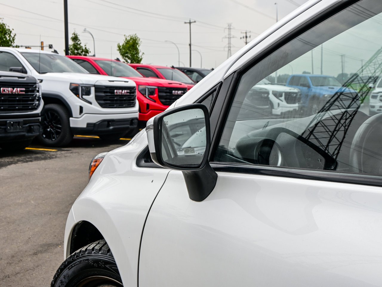 2016 Nissan Versa Note 5dr HB Auto 1.6 SR White Sherwood Park - photo #6