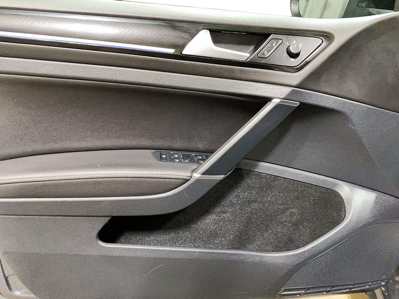 Volkswagen Golf R NIV WVWWF7AU2JW098059 2018 Chicoutimi - photo #10