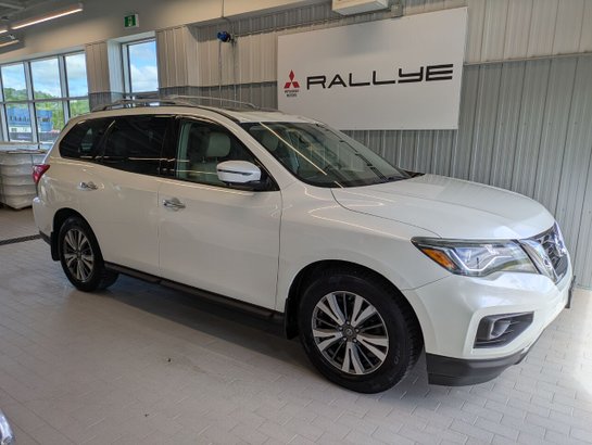 2017 Nissan Pathfinder SL 4WD White