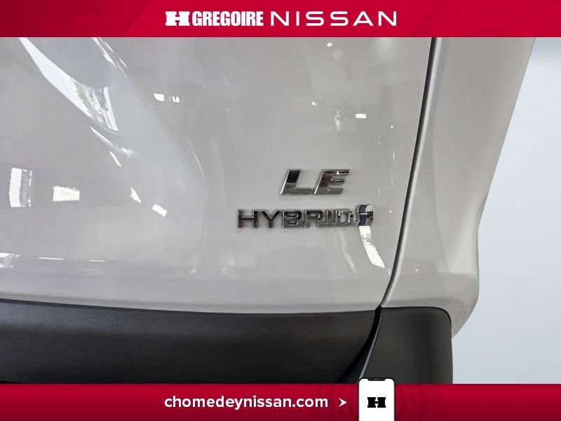 2022 Toyota Rav 4 White Laval - photo #26